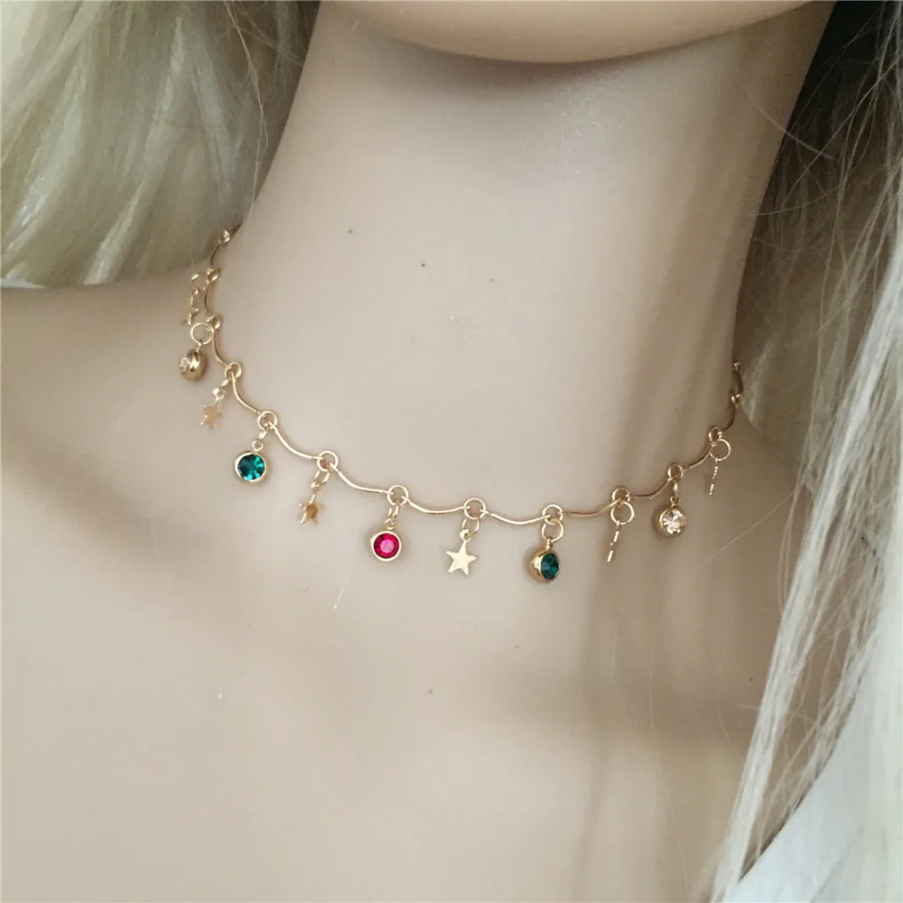 Цепочка-чокер акриловая в стиле бохо золотого цвета с подвеской виде звезды для