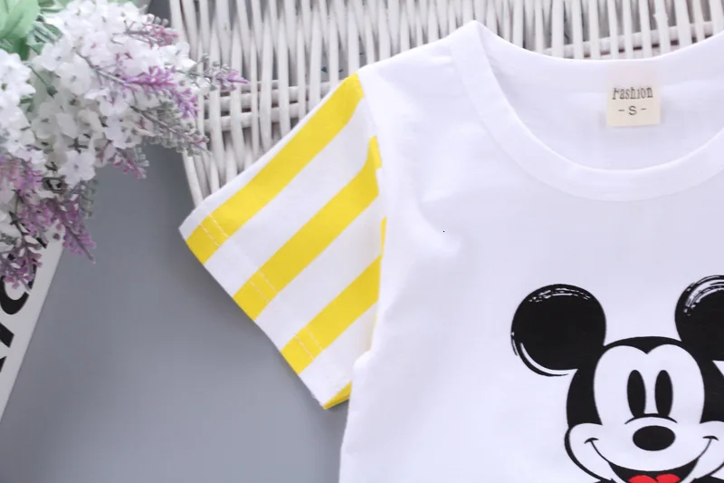 Комплекты одежды для мальчиков, коллекция года, летний костюм для мальчиков детские хлопковые шорты с короткими рукавами и рисунком комплекты детской одежды из двух предметов