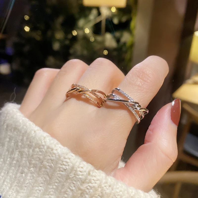 Кольцо INS Tide с перекрестной обмоткой и стразами онлайн авторитетный Изысканный