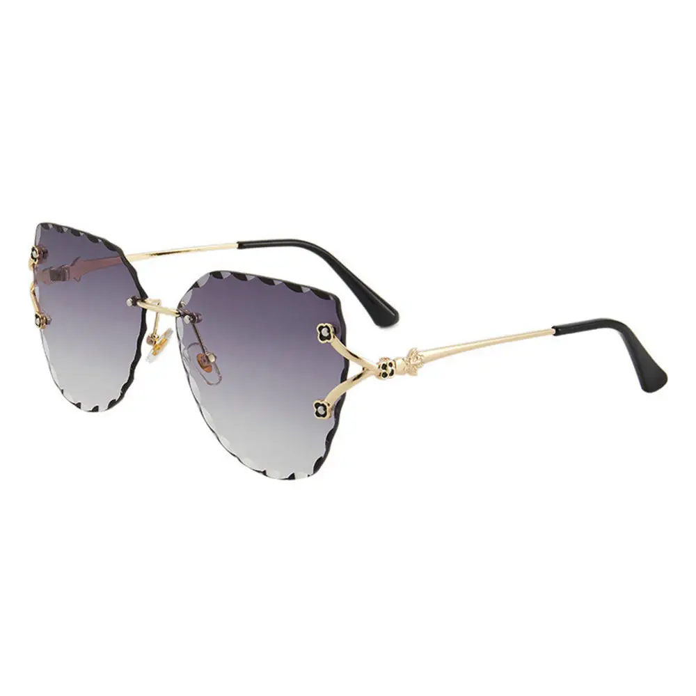 

2020 New Sunglasses Women Frameless Metal Dot Diamond Cut Edge Womens Sunglasses UV400 Eyewear Ocean Lens Glasses