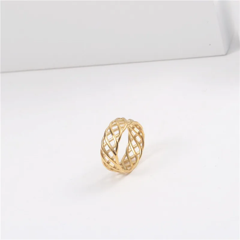 

Joolim Jewelry High End Pvd Plated Finish Wholesale Non Tarnish Fashion Hollow Weaved Chain Stainless Steel Rings for Women