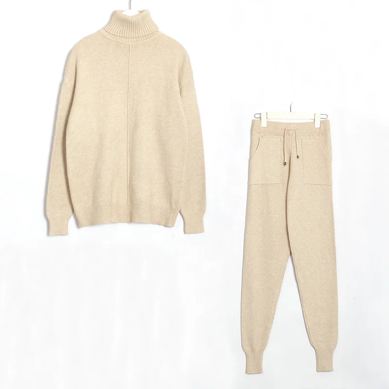 Женский трикотажный костюм двойка с воротником хомутом и брюками|Спортивные