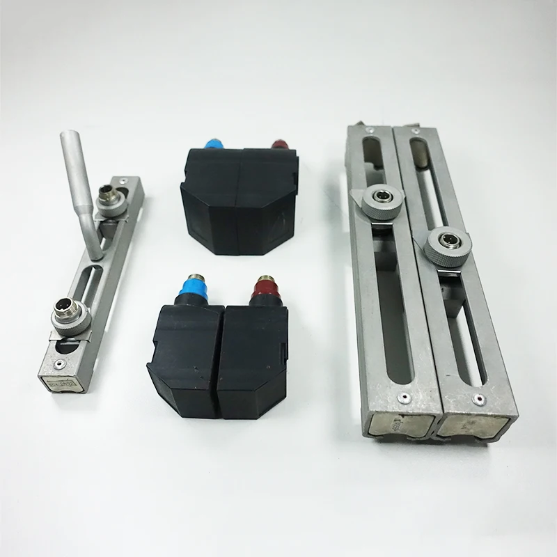 

DN50-700mm Middle Bracket Sensor handheld clamp on Ultrasonic Flow Meter