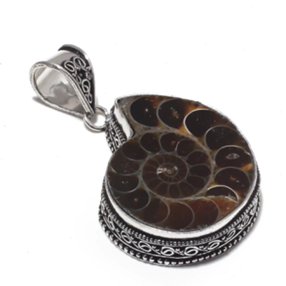 Подвеска из аммонита серебряная накладка на медные украшения подарок ручной