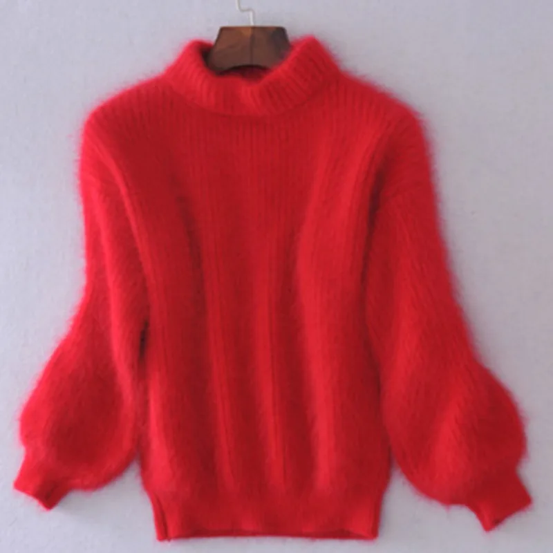 Свитер женский утепленный однотонный с высоким воротником и рукавами-фонариками