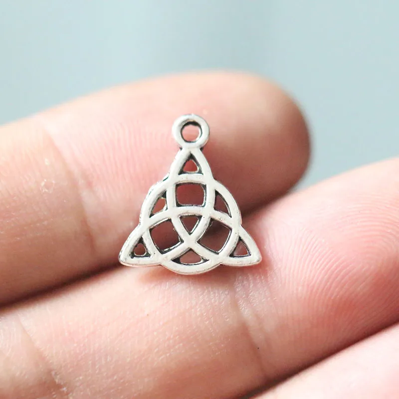 Тибетский Серебряный тройной узел языческая подвеска Wicca Готический 15x17 мм Подвески Ювелирные изделия изготовление аксессуаров браслет ожерелье серьги 10 шт - Окраска металла: Покрытие антикварным серебром