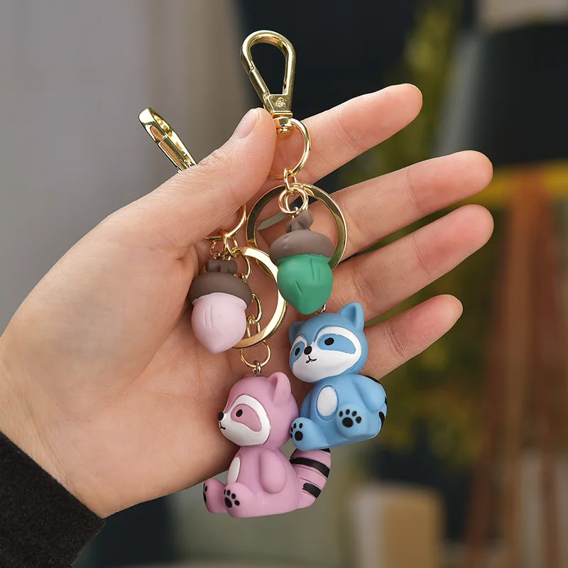 Корейская версия мультяшный подарок брелок для ключей с маленькой куклой енота