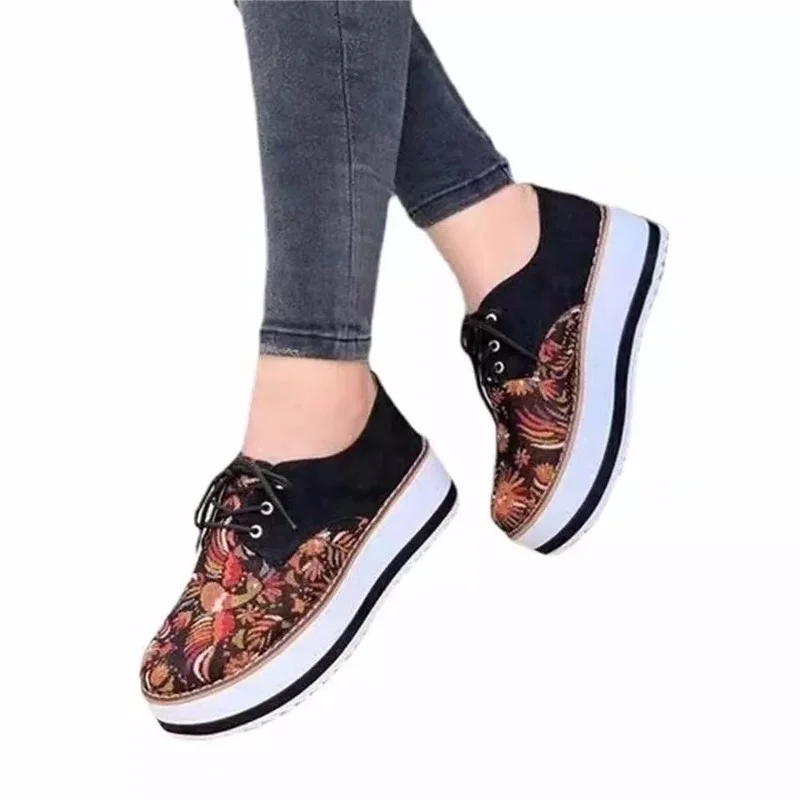 

High Quality Embroidered Flowers Platform Shoes Women Flats Casual Ladies Shoes Flats Shoes Women White Women Shoes 2021