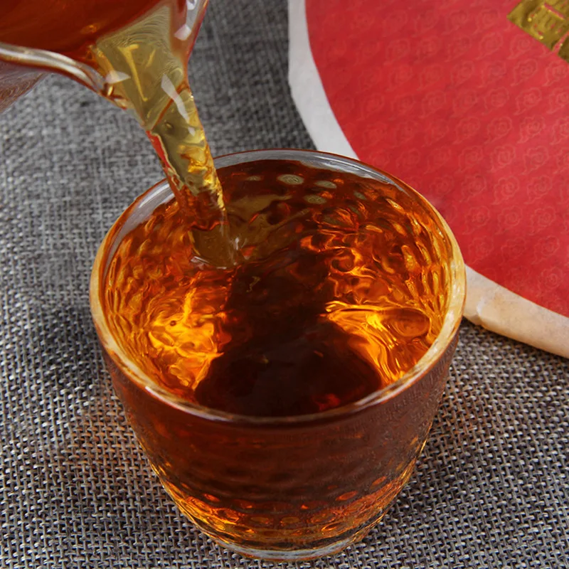 Pastel de t&eacute; rojo Yunnan Old Tree Black chino Dianhong Feng Qing, 2019/2020g, 357-3