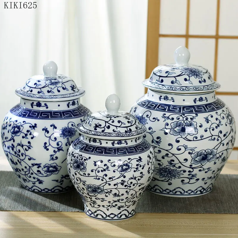 

Modern Ceramic Blue and White Porcelain Antique General Jar with Lid Large General Storage Tea Caddy Countertop Home Decoration