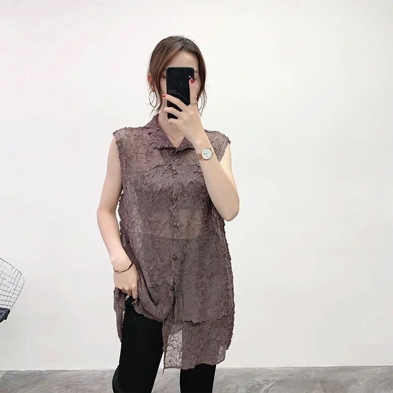 

Pleated Sleeveless Women New Relaxed Large Embossed Fashion Tops In Summer 2020