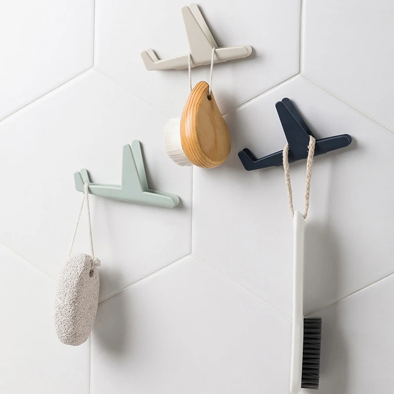 

2pcs Adhesive Hook Rack Plug Hook Mini Airplane Shape Plug Fixer Wall Hanger Kitchen Power Cord Plug Storage Hook Home Organizer