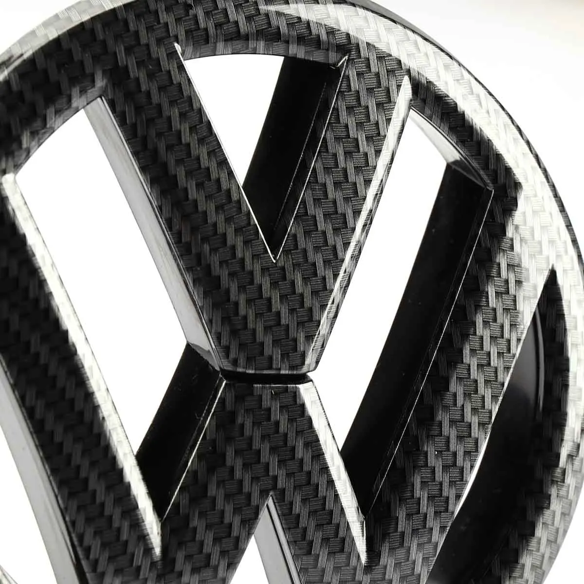 Эмблема на переднюю решетку автомобиля из углеродного волокна 135 мм + эмблема