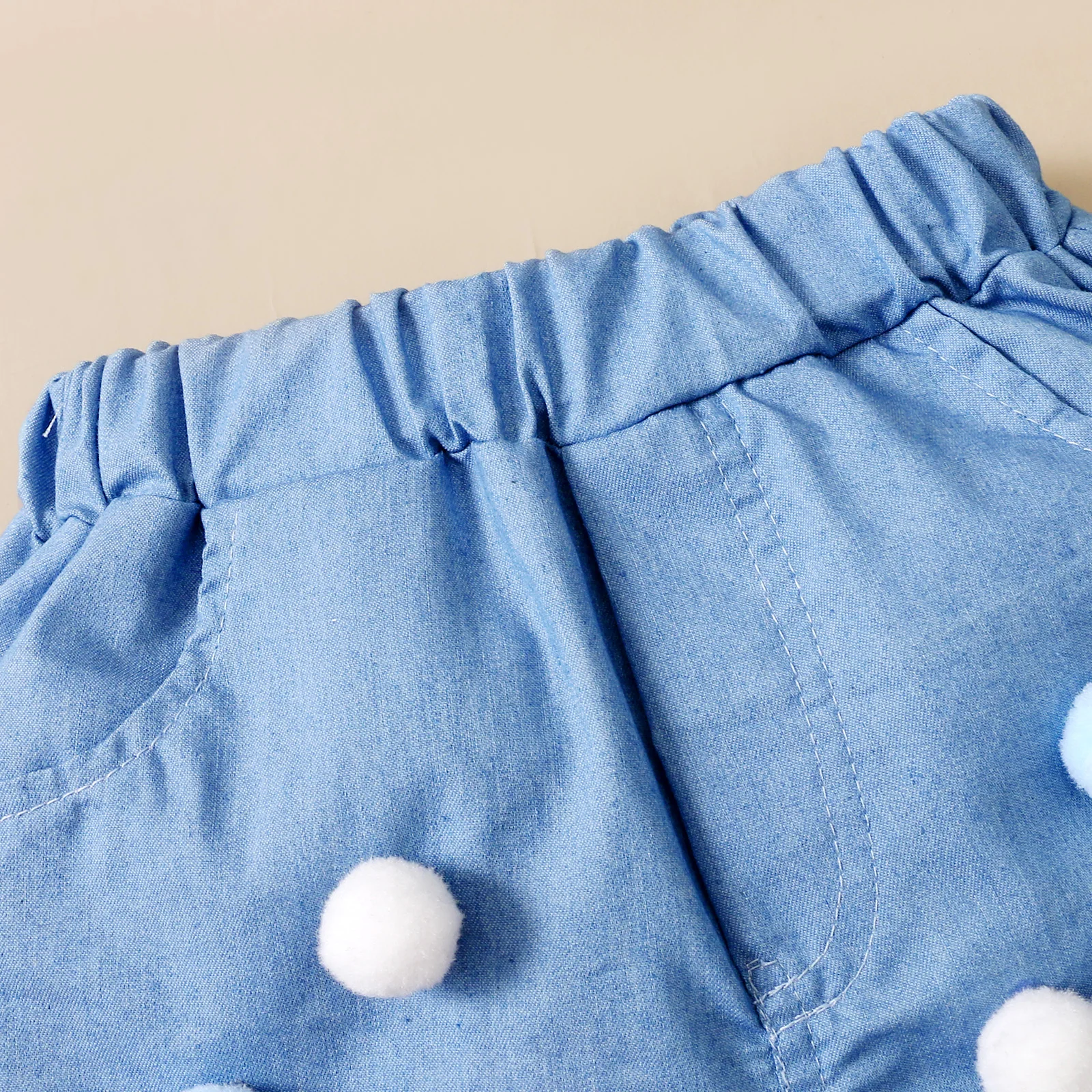 

2 Pcs Infant Summer Outfits, Baby Popsicle Print Fly Sleeve Square Collar Pullover + Solid Color Shorts with Pom Poms, Pockets