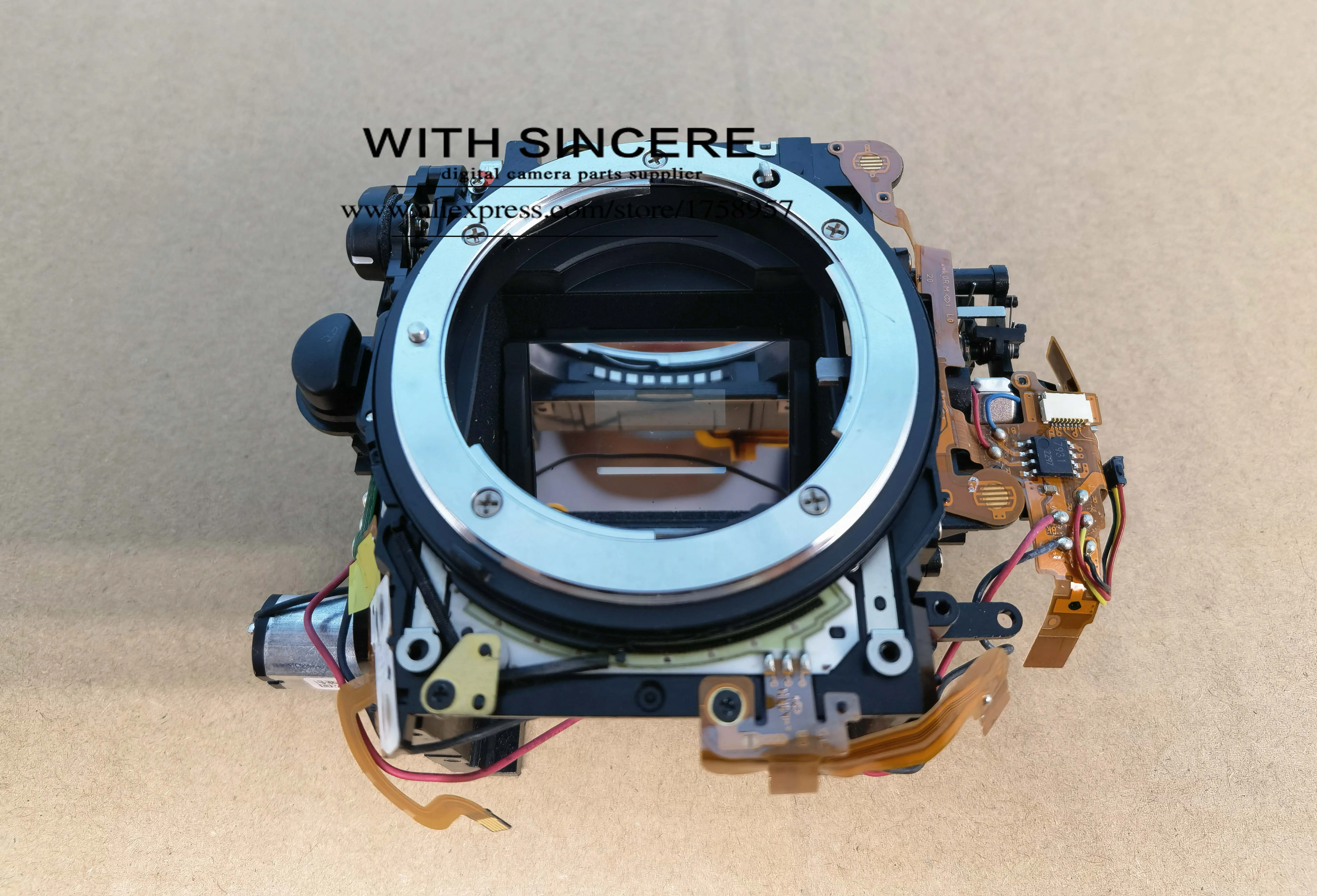 90% новый маленький основной корпус зеркальная коробка без затвора запасная часть