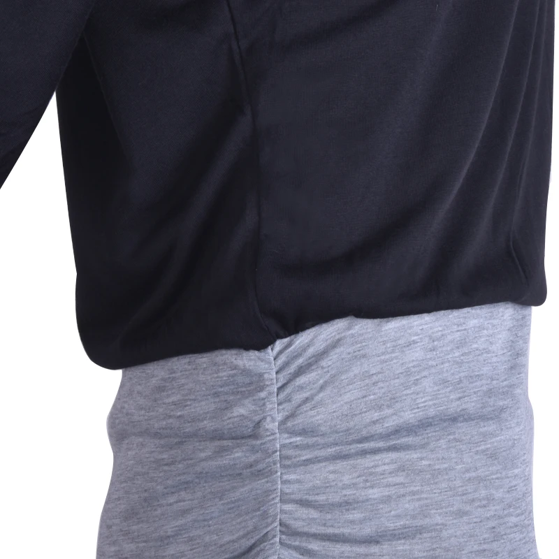 Ассиметричная футболка с косым воротником и цветным блочным черным серым