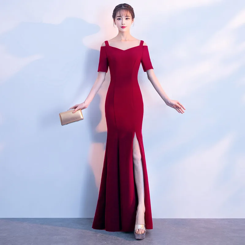 

Sexy High Split Chinese 2021 Bridal Wedding Dress New Arrival Red Female Noble Cheongsam Spaghetti Long Qipao Vestidos De Festa