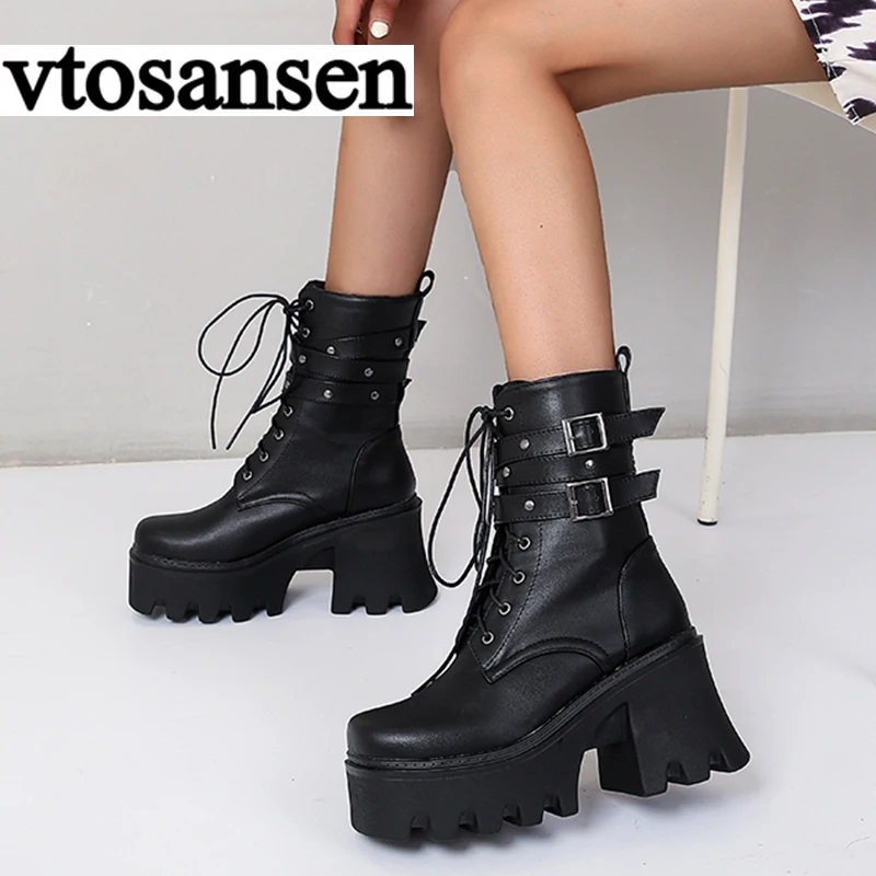 

Женские зимние ботинки с ремешком на щиколотке и пряжкой