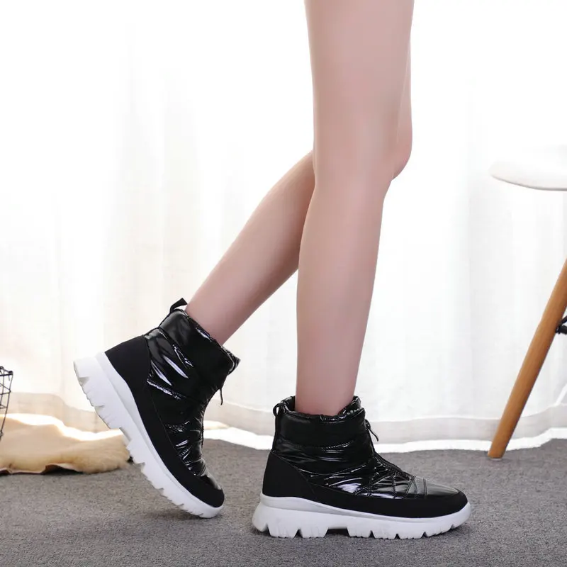 2019 г. Новые зимние женские ботинки низкие на молнии белые Нескользящие