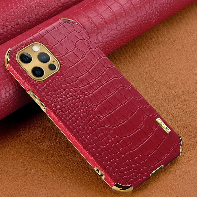 

Luxury Crocodile Leather High Quality Case For iPhone 13 12 11 Pro Max X XR XS 6 7 8 Plus Mobile Phone Cover Fashion Metal Shell