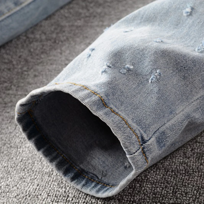 

Men's classic blue pleated ripped biker jeans Fashion slim straight stretch denim pants Holes distressed trousers