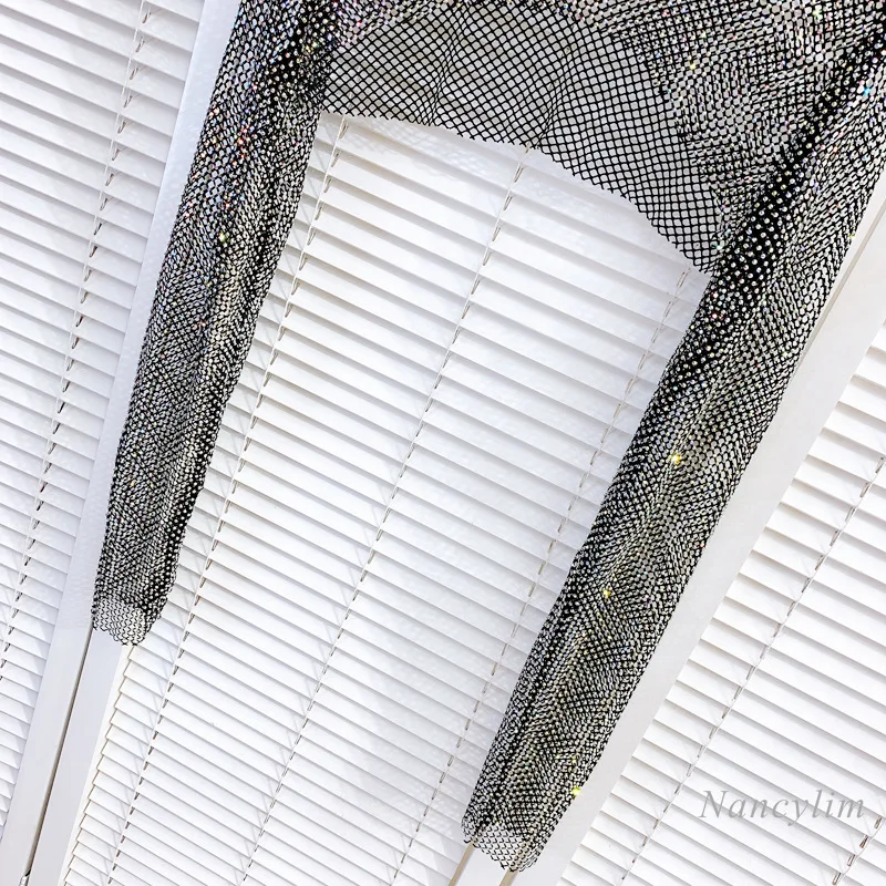 Cultivos Top mujeres nueva Ronda cuello pesado bordado perforación en caliente Sexy hueco de malla de Tops brillantes corto de manga larga Camiseta