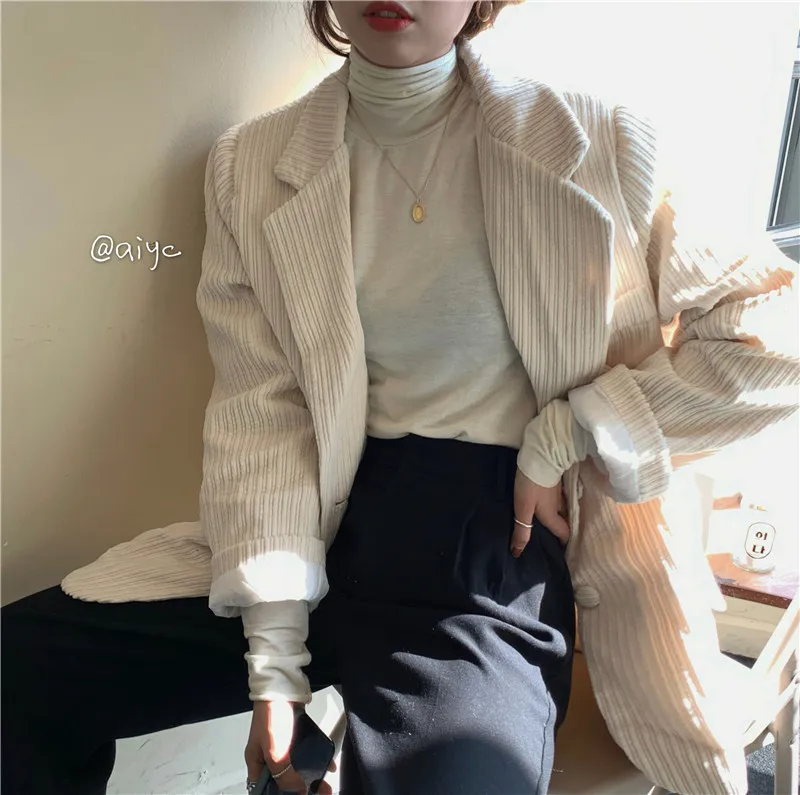 

Women Corduroy Blazers Vintage Loose Fashion Lady Ulzzang Tops Plus Size New Retro Elegant Chic Casual Solid White Coat Spring