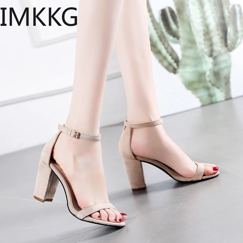 Сандалии женские с открытым носком однотонные босоножки на толстой подошве