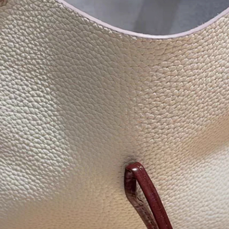 Сумка-мешок из натуральной кожи с замшевой подкладкой Классическая сумочка на