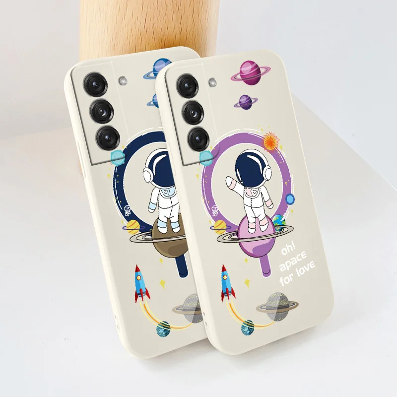 Astronaut Phone Case For Samsung Galaxy S22 S21 S20 FE S10 Note 20 10 Ultra Plus A72 A52  A32 A71 A51 A31 A21S Cover