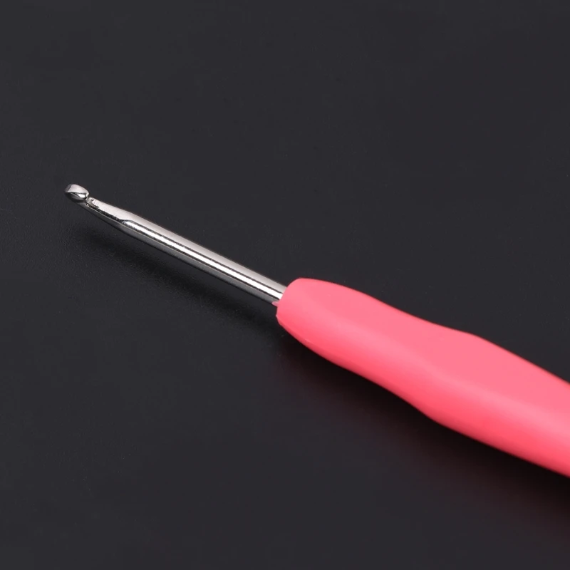 

1PC Metal Knitting Needles Crochet Hooks Tool With Ergonomic Grips 0.5-2.75mm 4X7B