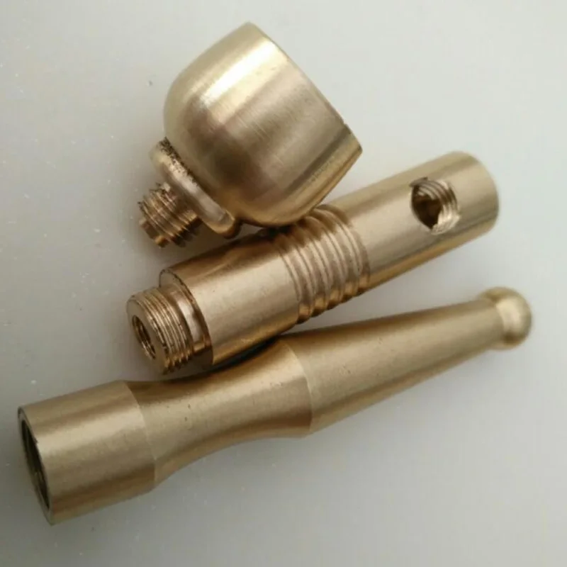 Металлическая двухсекционная курительная трубка двойного назначения и сигареты