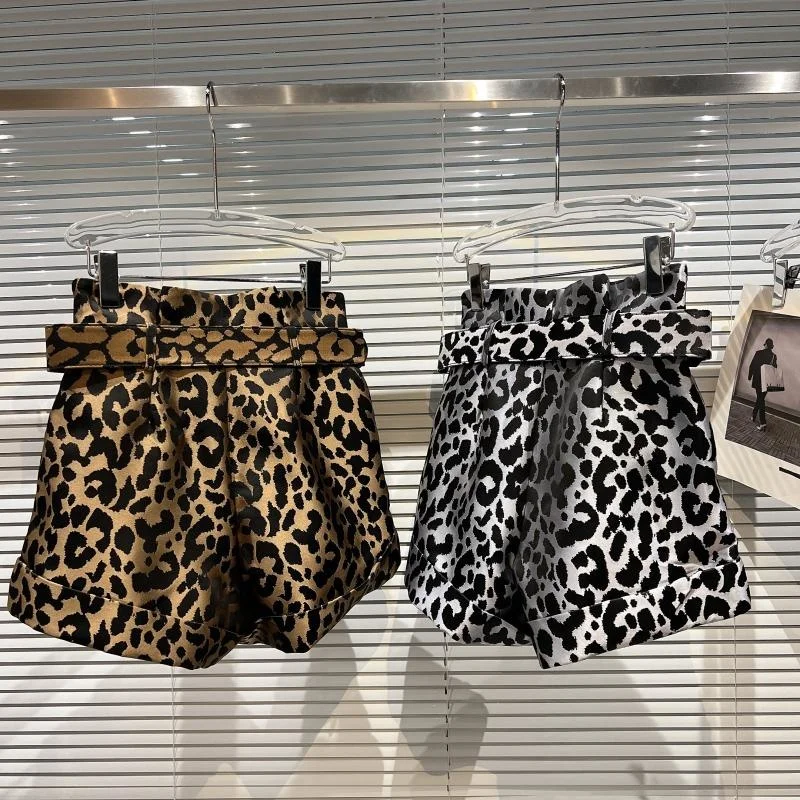 Женские леопардовые шорты PREPOMP с высокой талией и металлическим поясом зима 2022 |