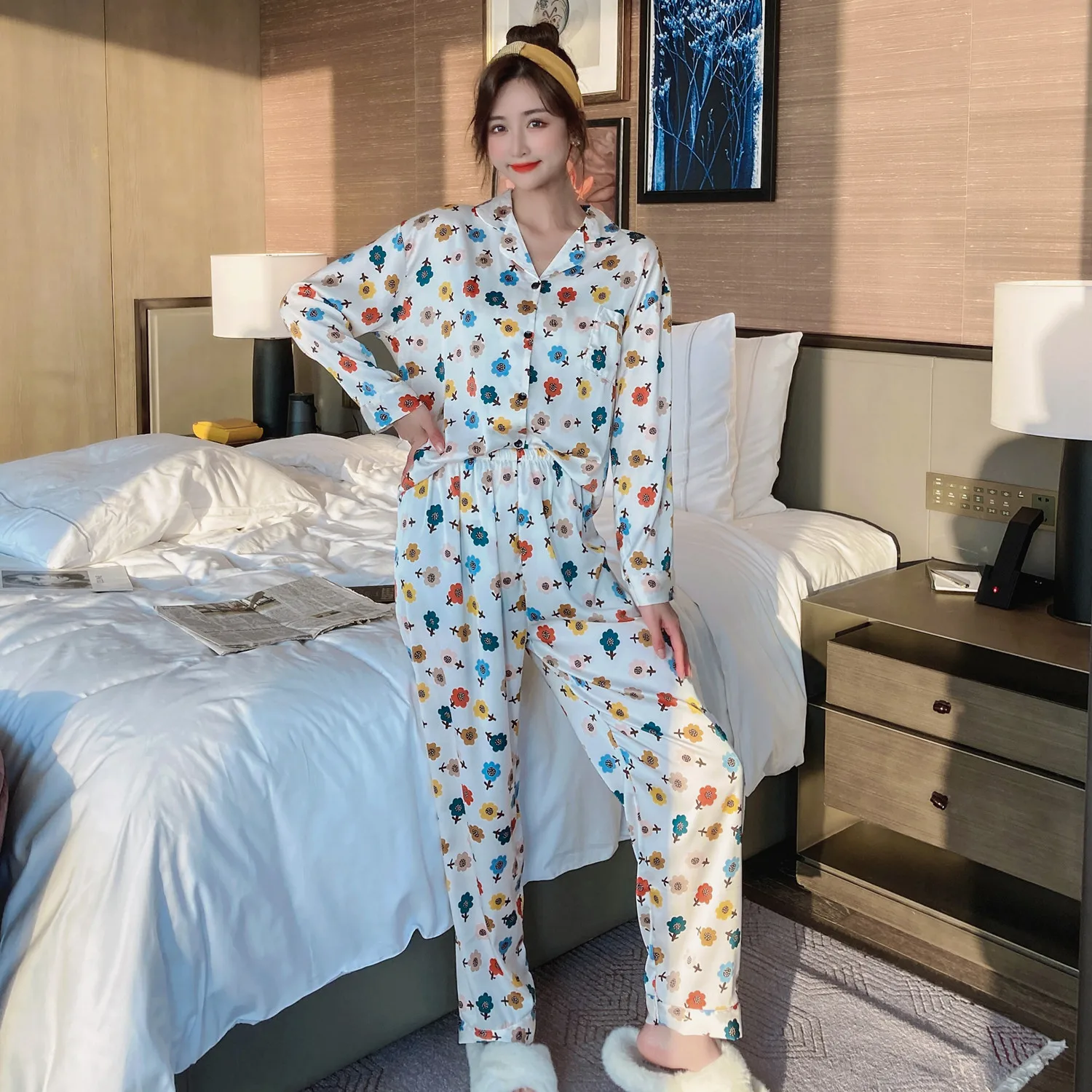 Women Sleepwear Sexy Sleepwear Snow and ice silk Pajama Set Spring Nighty Lapel Imitated Silk Fabric Plus Size Loose Version