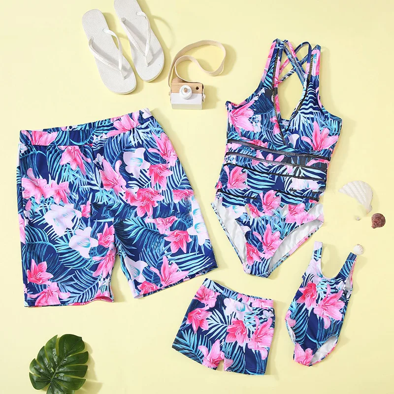 

MUMU Summer Family Matching Flower Printed Side One-piece Beach Pants Family Swimsuit Set Family Matching Clothes Mommy and Me