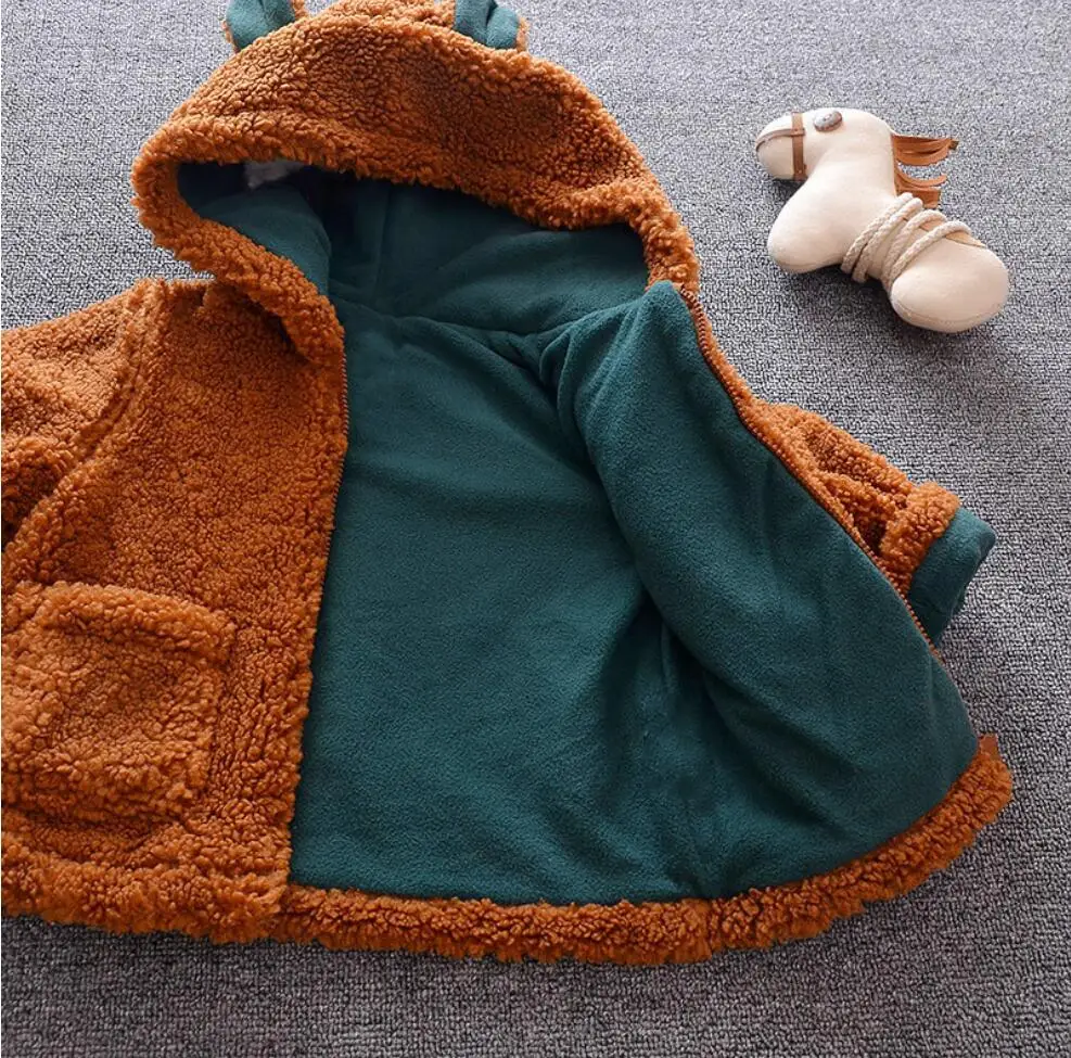 Пальто с капюшоном для маленьких девочек и мальчиков двухслойная плюшевая