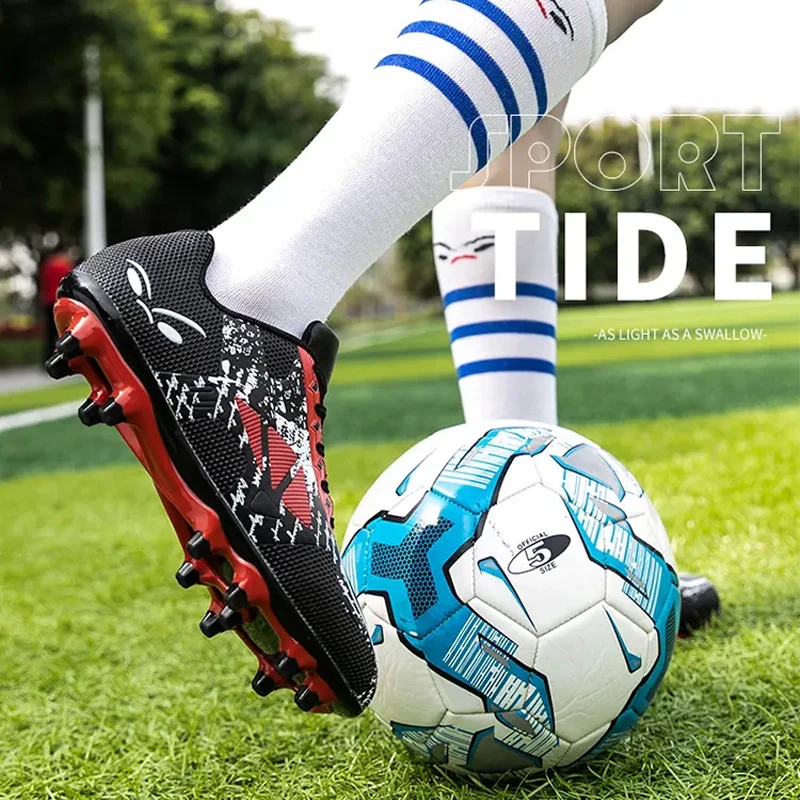 

New Fashion Mens Soccer Cleats Shoes Large Size Ultralight Football Boots Boys Adults Training Non-Slip Sports Sneakers