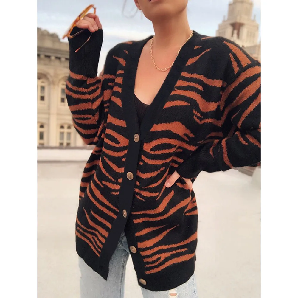 

Women's Autumn New Cardigan Sweater Fashion Casual Commuter Street Style Zebra Pattern Design Sense Long-sleeved V-neck Top