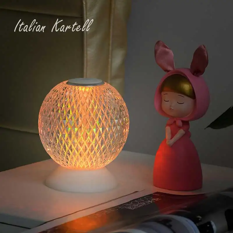 

Modern LED table lamp Italy Kartell diamond table lamp, used in bedroom bedside dining room study home decoration lamp