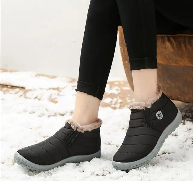 

Plus velvet Waterproof Women Winter Shoes Couple Unisex Snow Boots Warm Fur Inside Antiskid Bottom Keep Warm Mother Casual Boots