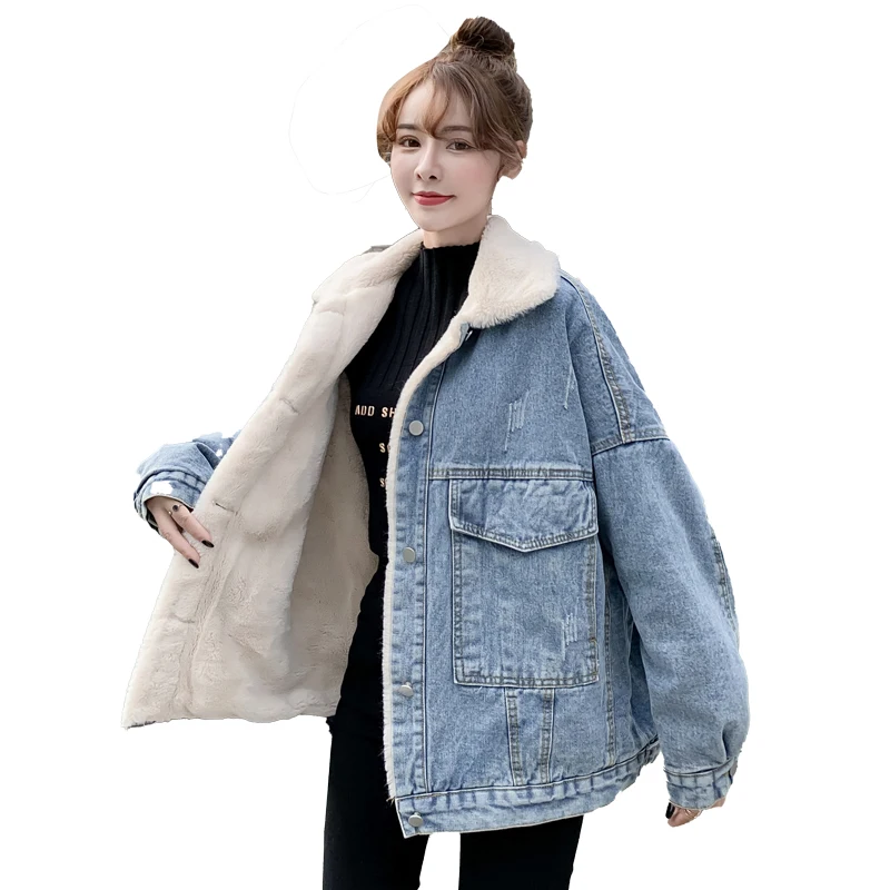 

women's coat denim jacket with loose casual velvet buttons that combines with everything for auto o and winter