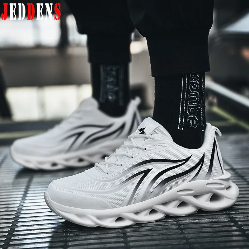 

Men's Summer Sneakers Blade Bottom Men Sport Shoes Light Soft Breathable Running Shoes Jogging Trainers Men Outdoor Walking Q25