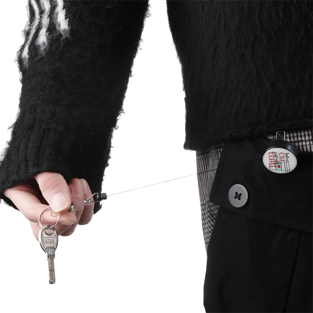 Новый модный креативный выдвижной значок с вращением на 360 ° для медсестры