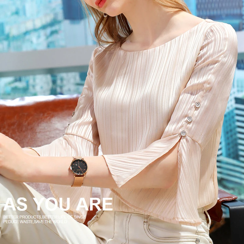 

Top Sexy White T Shirt Blouse Women Apricot Fashion Short Flare Sleeve Office Lady Bright Silk Blusas Bonitas Fairycore Korean