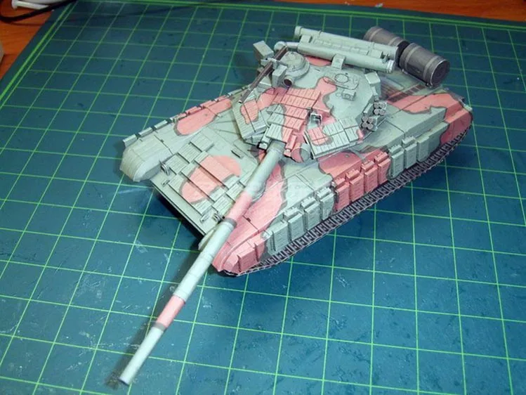 Российский боевой танк T64B бумажная модель 3d трехмерные ручные рисунки военная