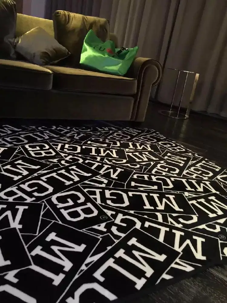 Скандинавский мягкий декоративный ковер прикроватный журнальный столик для