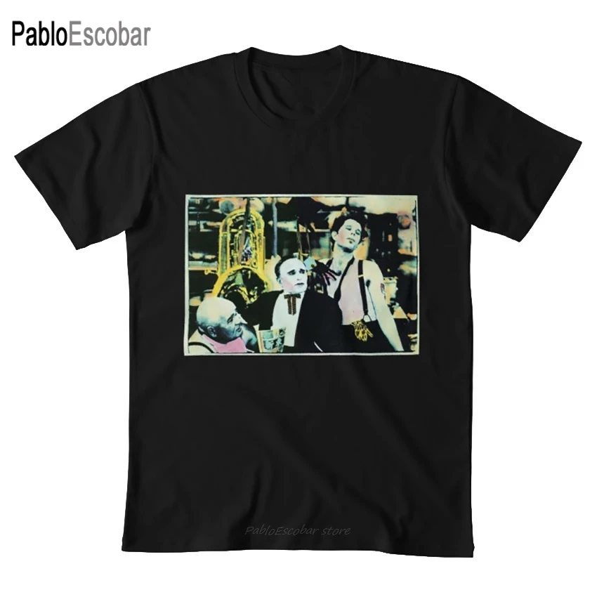 Футболка с изображением меча-рыбьего тромбола том вайтс музыкальный альбом