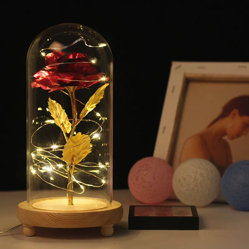 Средняя красота и чудовище Роза в стеклянном куполе навсегда красная роза