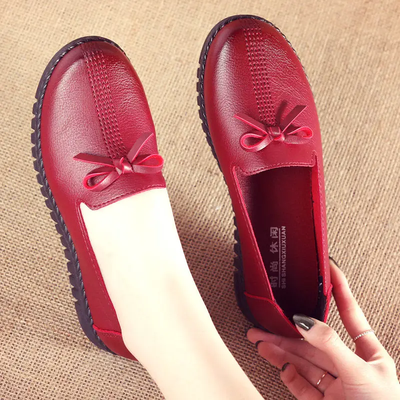 Женские теннисные туфли новинка 2022 кожаные дышащие женские красные легкие
