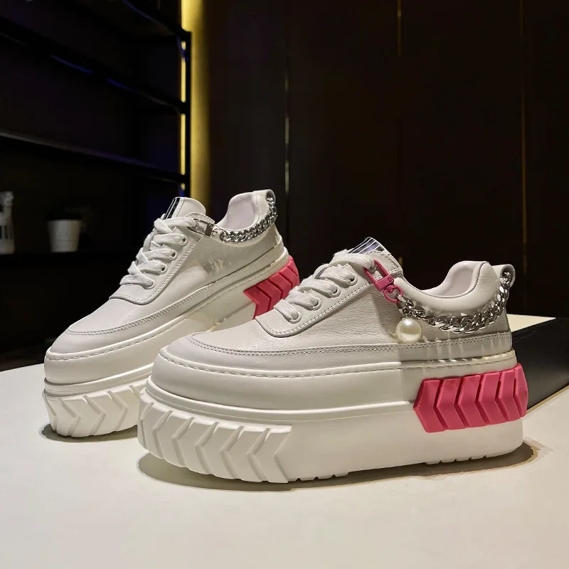 

Daddy shoes female 2021 new leather casual chain trend board shoes European station ins hit color small white shoes